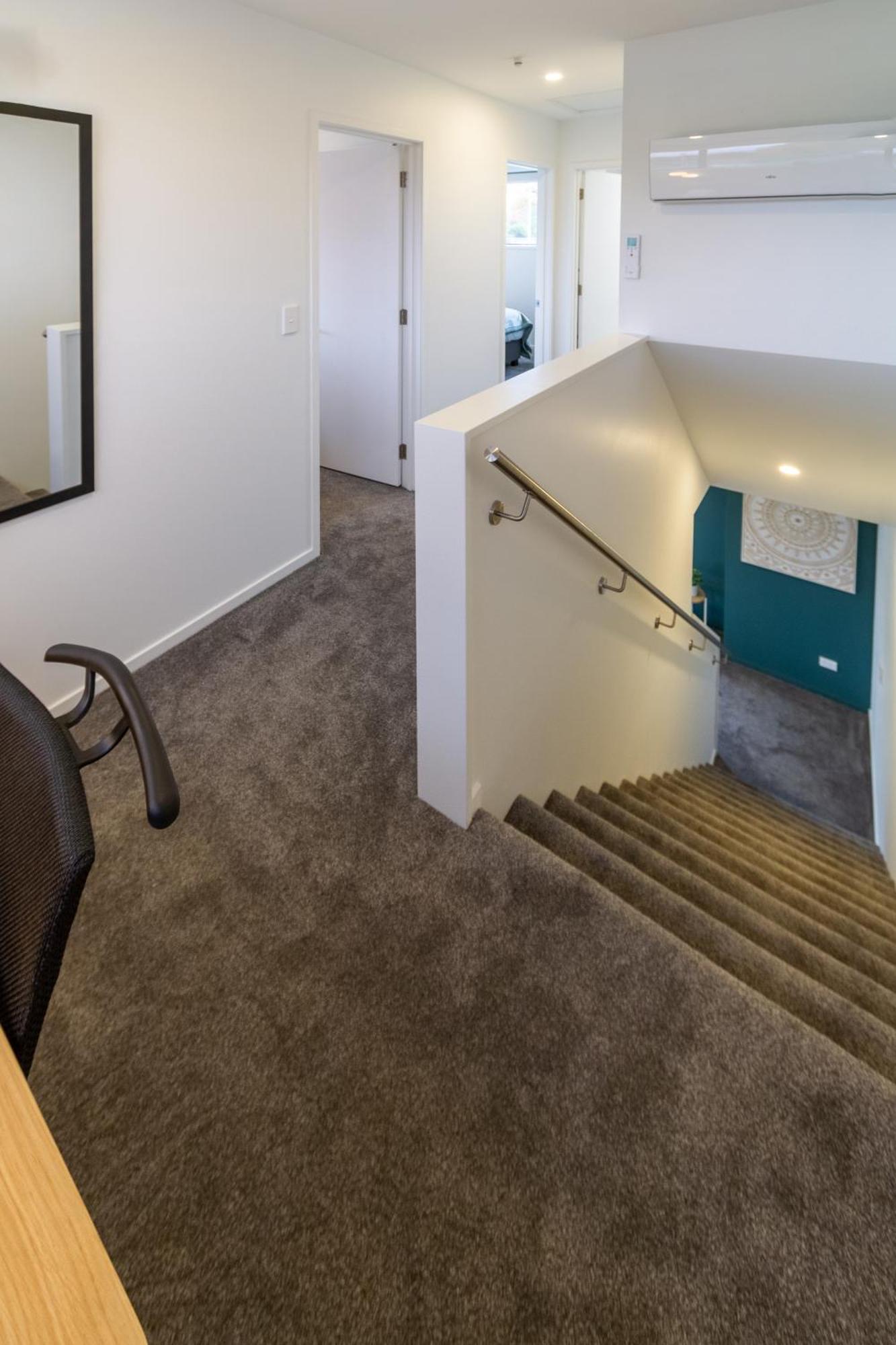 Serene Living 2 Bed With Carpark Christchurch Zewnętrze zdjęcie